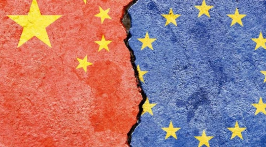 Przełom w sporze handlowym. Chiny i UE uzgadniają wytyczne cenowe dla samochodów EV