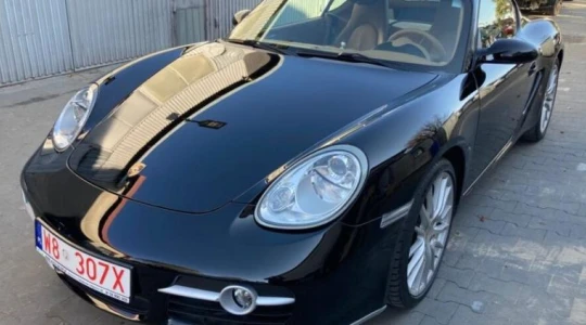 Dolar po 3.55 PLN, a auta z USA tanieją. Co to oznacza dla kupujących w Polsce?